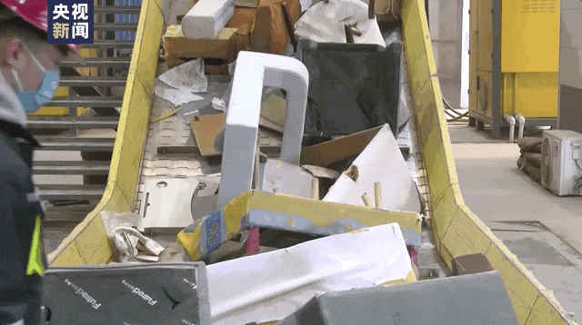 103947kxldk4v47rvm44v9.gif