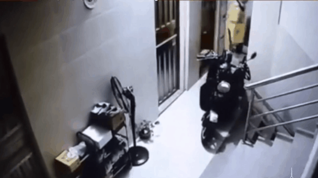 171759jsc68cl841v86g3i.gif