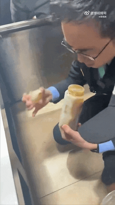 141548aufv9m6j6fuh96ub.gif