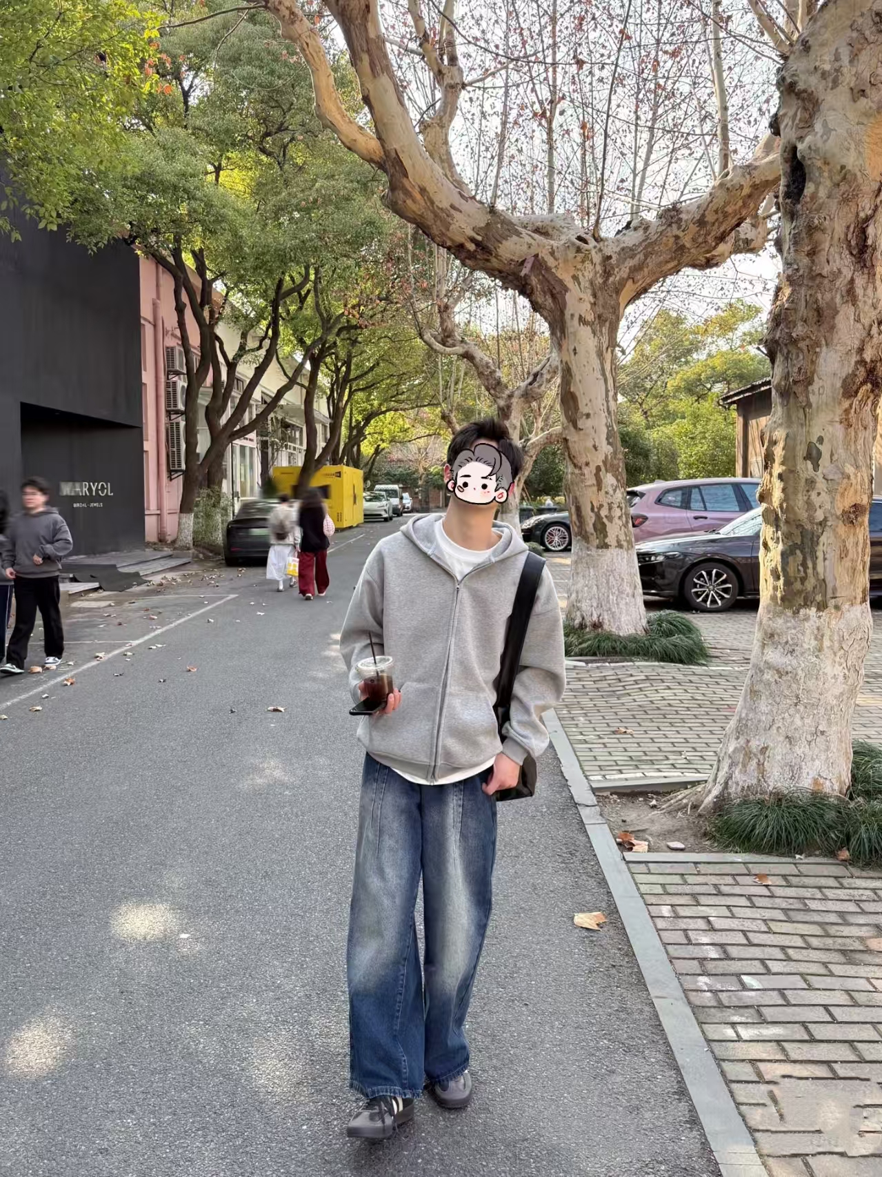 男嘉宾推荐｜96年小哥哥待人真诚，细心体贴；希望找一个重视家庭，对爱情专一的女生~