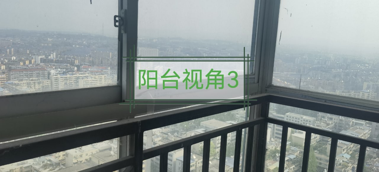 老广场鑫东来一套毛坯房出售。13972500110