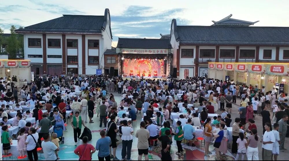 “均州小吃季.美食迎双节”活动要来啦！中秋遇国庆，这波快乐谁懂啊～